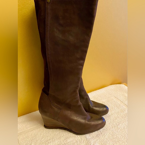 Franco Sarto, brown knee high, wedge boots! - Picture 3 of 4